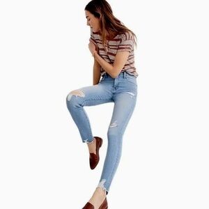 Madewell 9" High Rise Skinny Distressed Jeans In Ontario Wash Size 29
